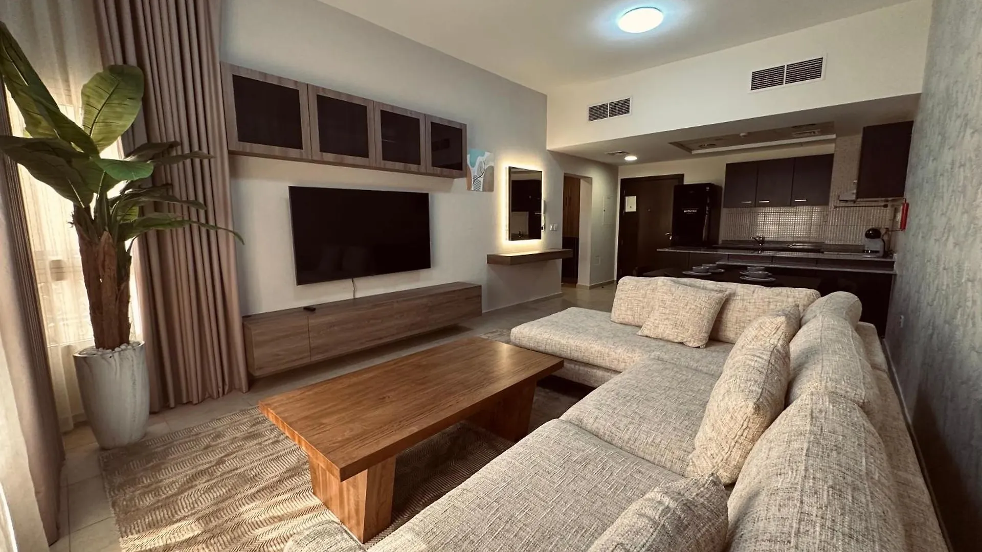 Elegant Family Stay - Playground View In Remraam Dubai United Arab Emirates